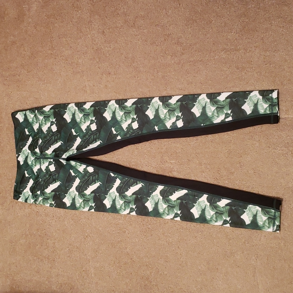 L'urv Women's Banana Leaf Print Leggings